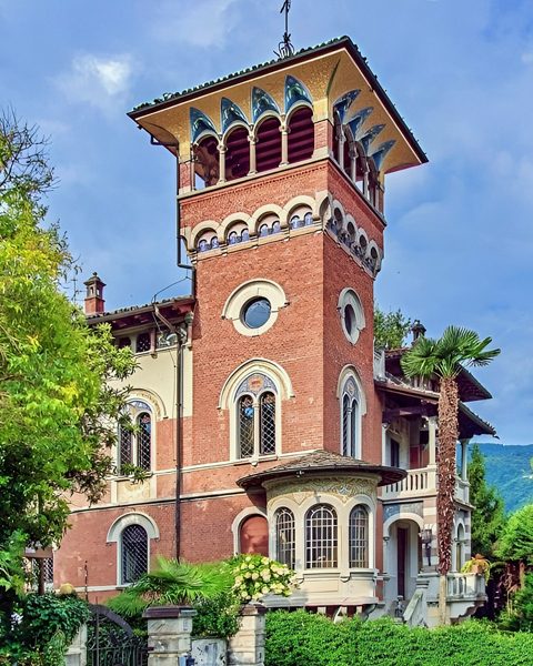 Immobilienanzeige historische Villa auf realportico.de