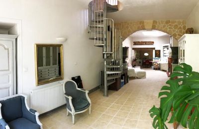 Manoir à vendre Gémozac, Nouvelle-Aquitaine, Eines der Gästeapartments