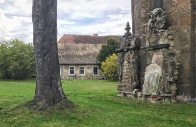 Historische Immobilie kaufen 06279 Schraplau, Kirchplatz 2, Sachsen-Anhalt:  Außenansicht