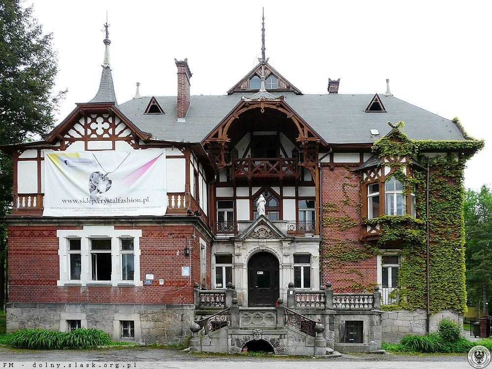 Historische Villa kaufen Kudowa-Zdrój, Zdrojowa 36, Niederschlesien:  Vorderansicht