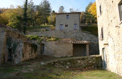 Schloss kaufen San Leo Bastia, Palazzo Vaiano, Umbrien:  Nebengebäude