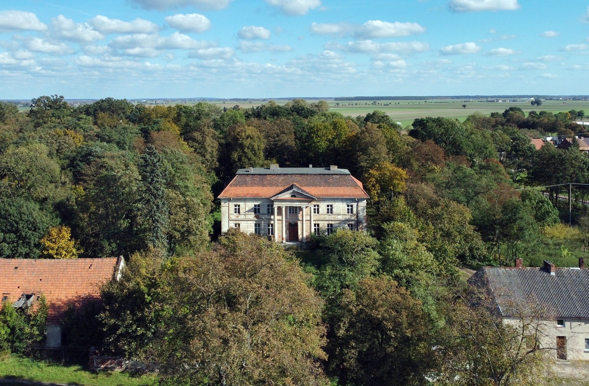 Fotos Neoklassizistisches Gutshaus bei Poznan