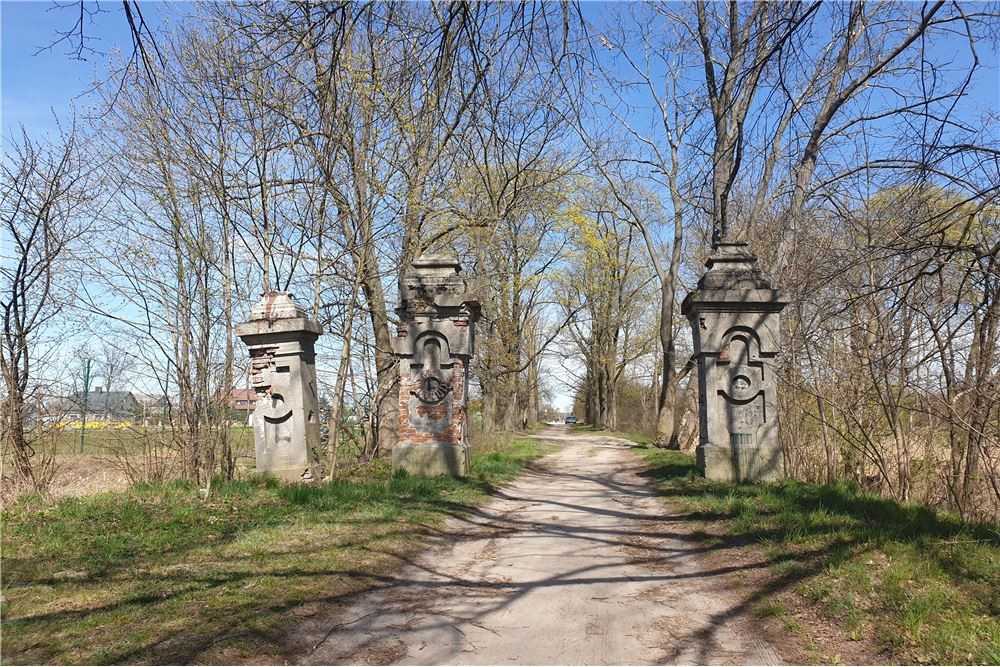 Fotos Denkmalgeschützter Gutspark bei Warschau 