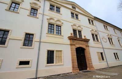 Schloss kaufen Hlavní město Praha:  Außenansicht