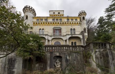 Historische Villa kaufen 28838 Stresa, Via Giuseppe Mazzini, Piemont:  Vorderansicht