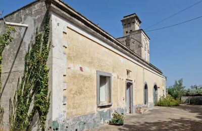 Bauernhaus kaufen Oria, Apulien:  Seitenansicht