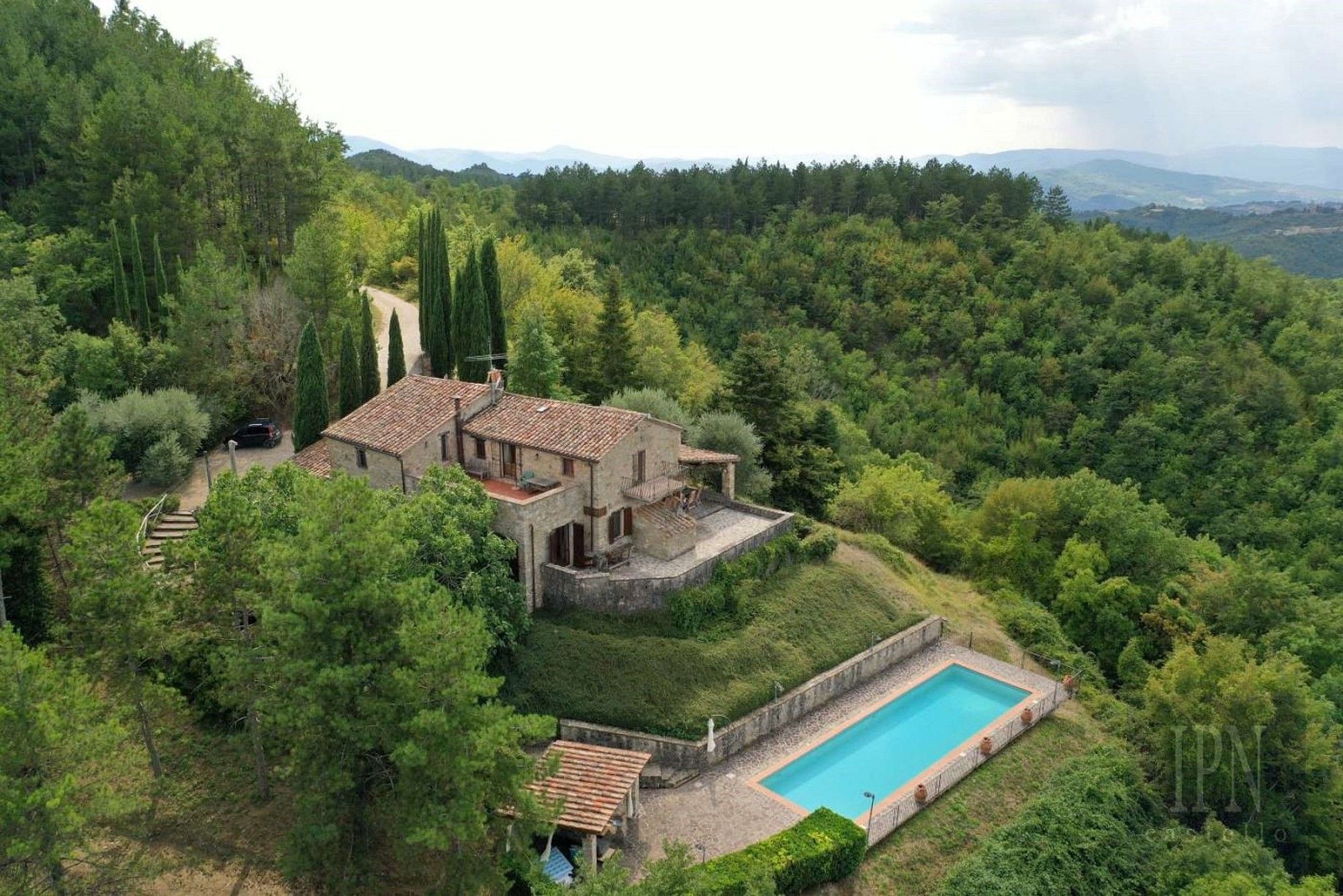 Fotos Umbrisches Landhaus in Waldlage mit fabelhaftem Talblick