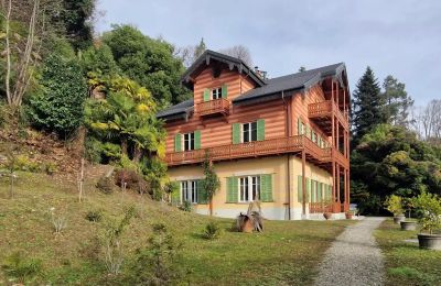 Historische Villa kaufen 28823 Ghiffa, Piemont:  Zufahrt