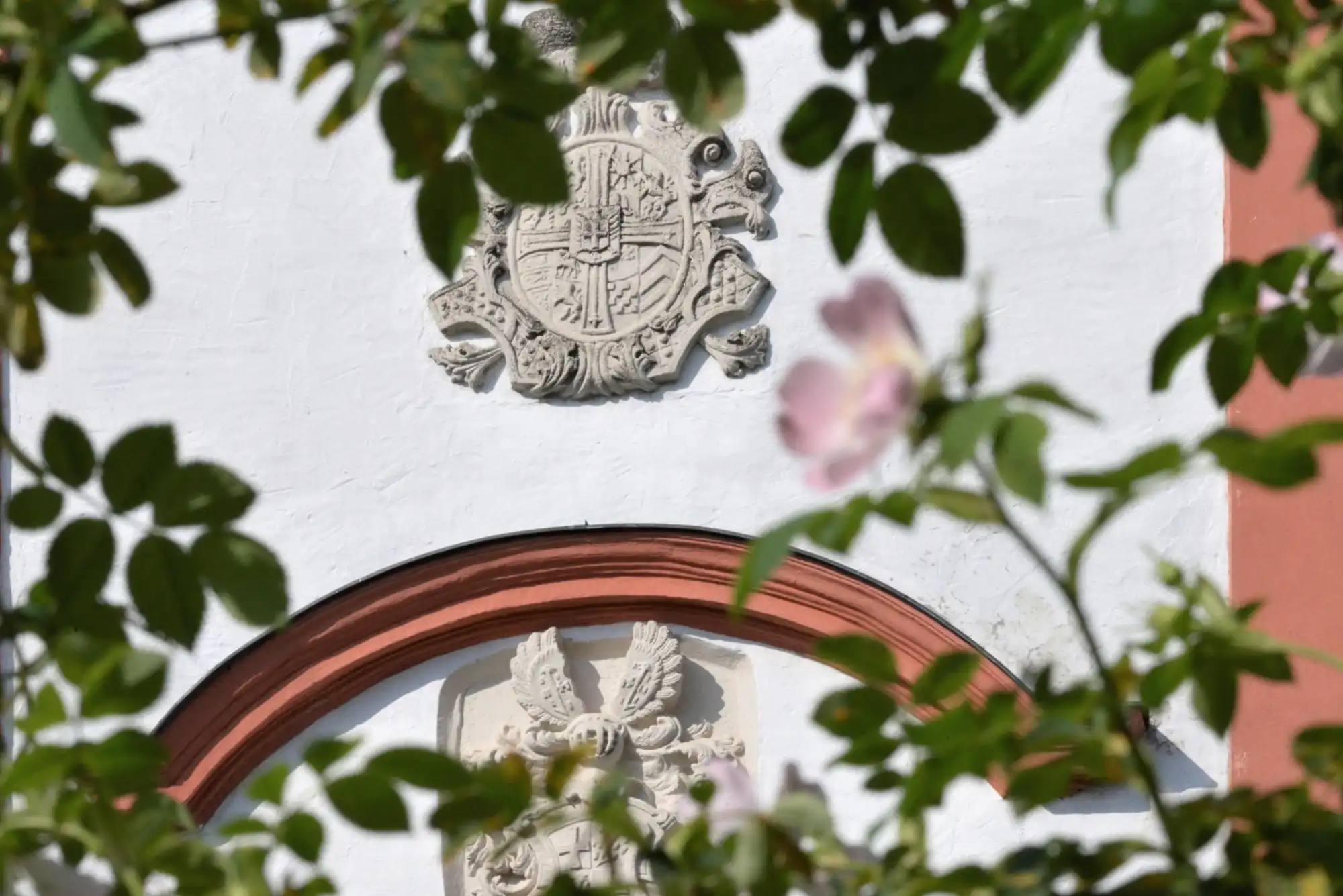 Immagini Schloss Stopfenheim nahe Brombachsee, Nahwärme