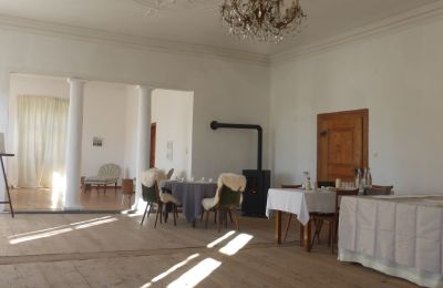 Schloss kaufen 91792 Ellingen, An der Vogtei 2, Bayern, Saal mit Pelletofen