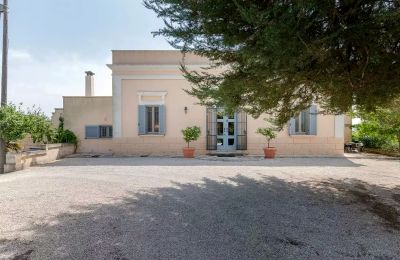 Historische Villa kaufen Oria, Apulien