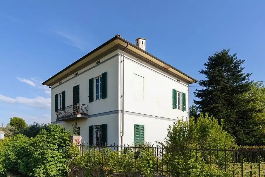Fotos Art Nouveau Villa with dépendance and swimming pool near Lucca