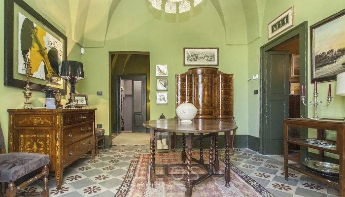 Appartamento in edificio storico in vendita Oria, Puglia,  Italia