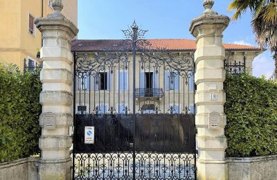 Historische Villa kaufen Verbano-Cusio-Ossola, Intra, Piemont:  Tor