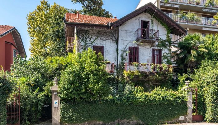 Historische Villa Verbano-Cusio-Ossola, Pallanza 2