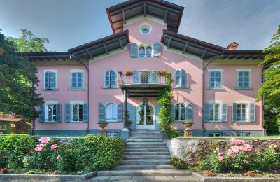 Charakterimmobilien, Wunderschöne historische Villa am Borromäischen Golf, modernisiert und saniert in Energieklasse A