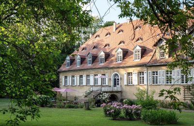 Historische Liegenschaften, Historisches Schlossensemble sucht neuen Besitzer