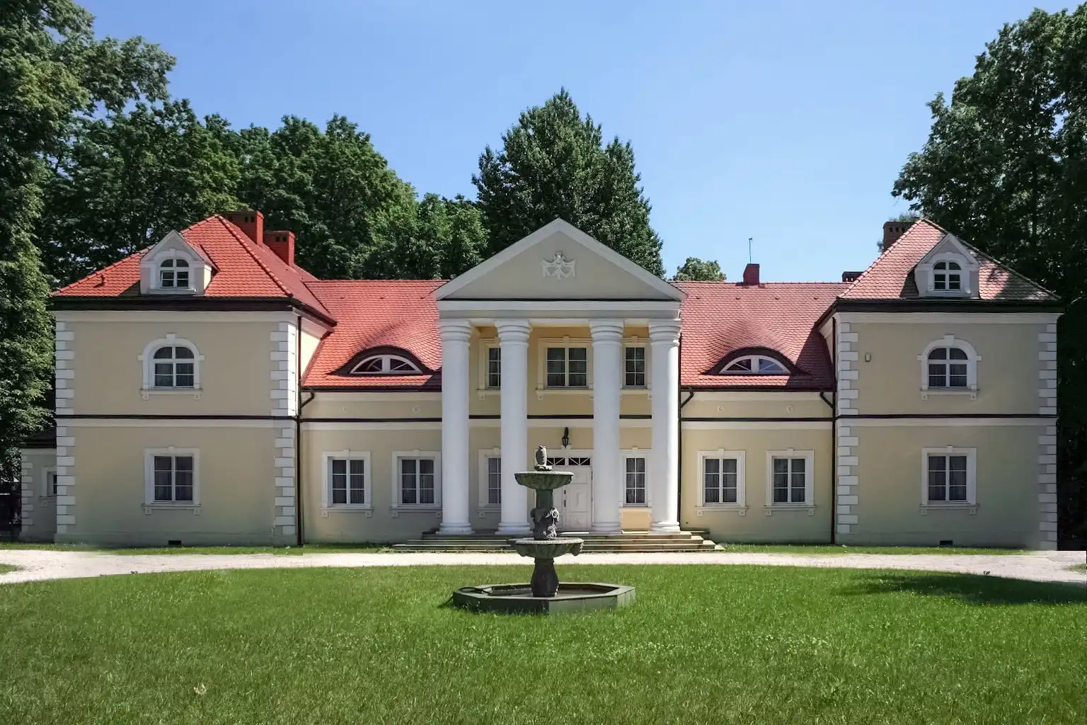 Immagini Radoszewnica - Pałac na Śląsku na sprzedaż
