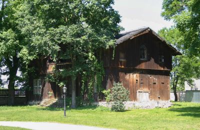 Schloss kaufen Radoszewnica, Schlesien:  Nebengebäude