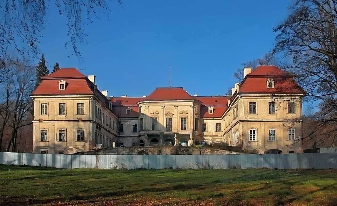 Fotos Großes Barockschloss in Niederschlesien