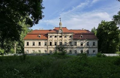 Schloss kaufen Grodziec, Niederschlesien:  Vorderansicht