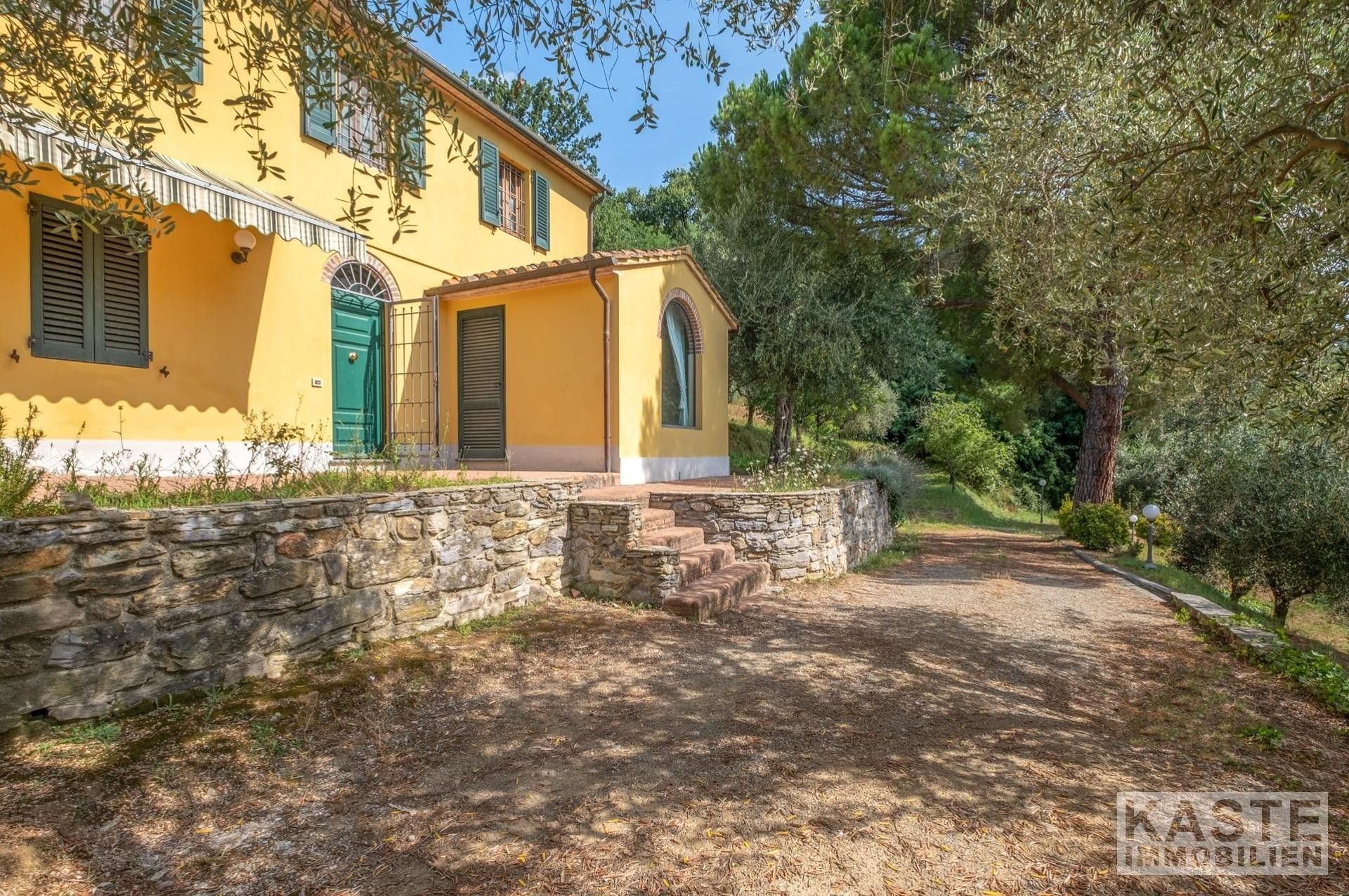 Fotos Renoviertes Landhaus mit Olivenhain in Vicopisano