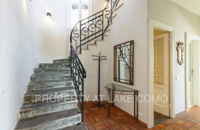 Historische Villa kaufen Cernobbio, Lombardei:  Treppe