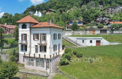 Historische Villa kaufen Dizzasco, Lombardei, Seitenansicht