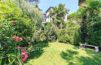 Historische Villa kaufen Dizzasco, Lombardei, Garten