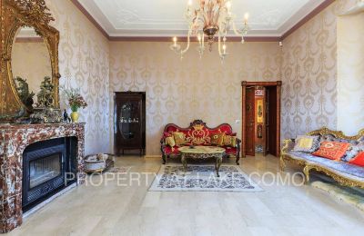 Historische Villa kaufen Dizzasco, Lombardei:  Wohnzimmer