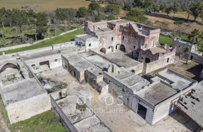 Herrenhaus/Gutshaus kaufen Manduria, Apulien:  