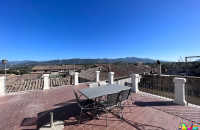 Charakterimmobilien, Historisches Haus bei Terni mit Panorama-Dachterasse