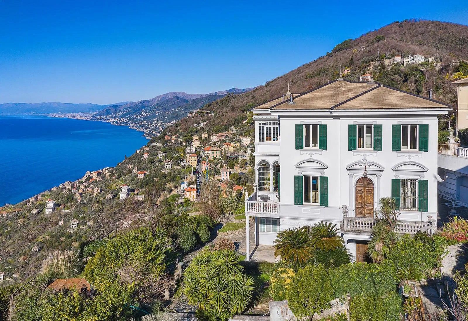 Fotos Exklusive historische Villa in Ligurien mit fantastischem Meerblick