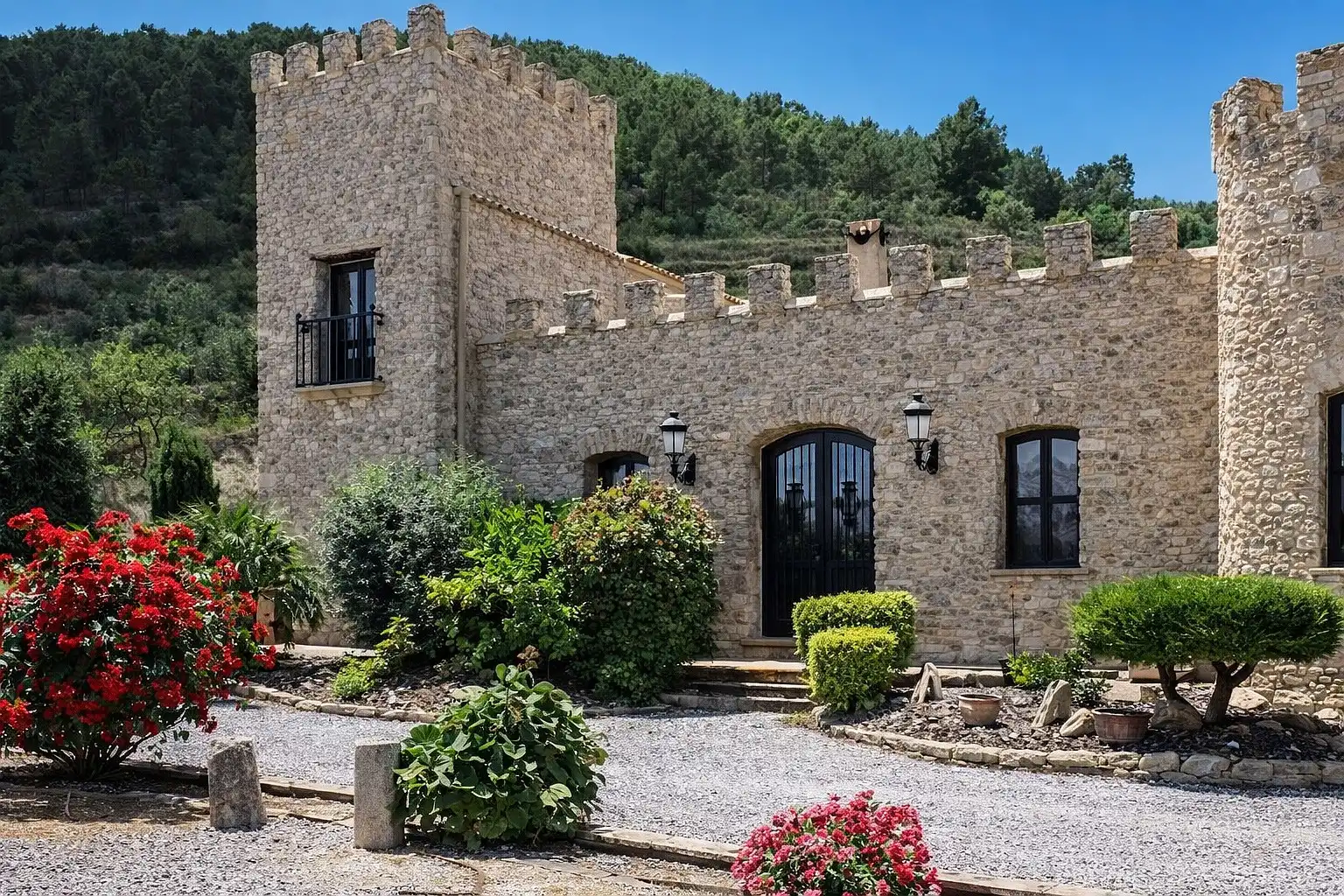 Immagini Private 40-Hectare Mountain Estate with Historic Villa – Absolute Seclusion in Relleu, Alicante
