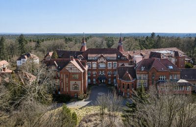 Schloss erwerben Cottbus, Klinikbereich 7, Brandenburg, Vorderansicht