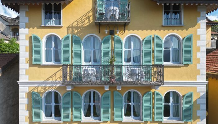 Historische Villa kaufen Bee, Piemont