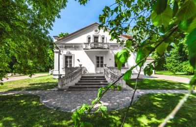 Schloss kaufen 05-332 Żaków, Masowien, Seitenansicht
