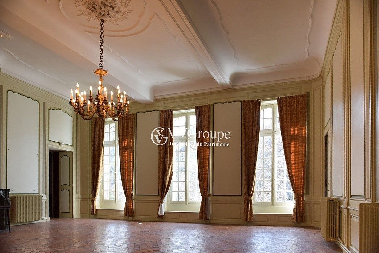 Fotos Bischofssitz mit Orangerie in Rennes-le-Château, Umbau zum Hotel-Restaurant