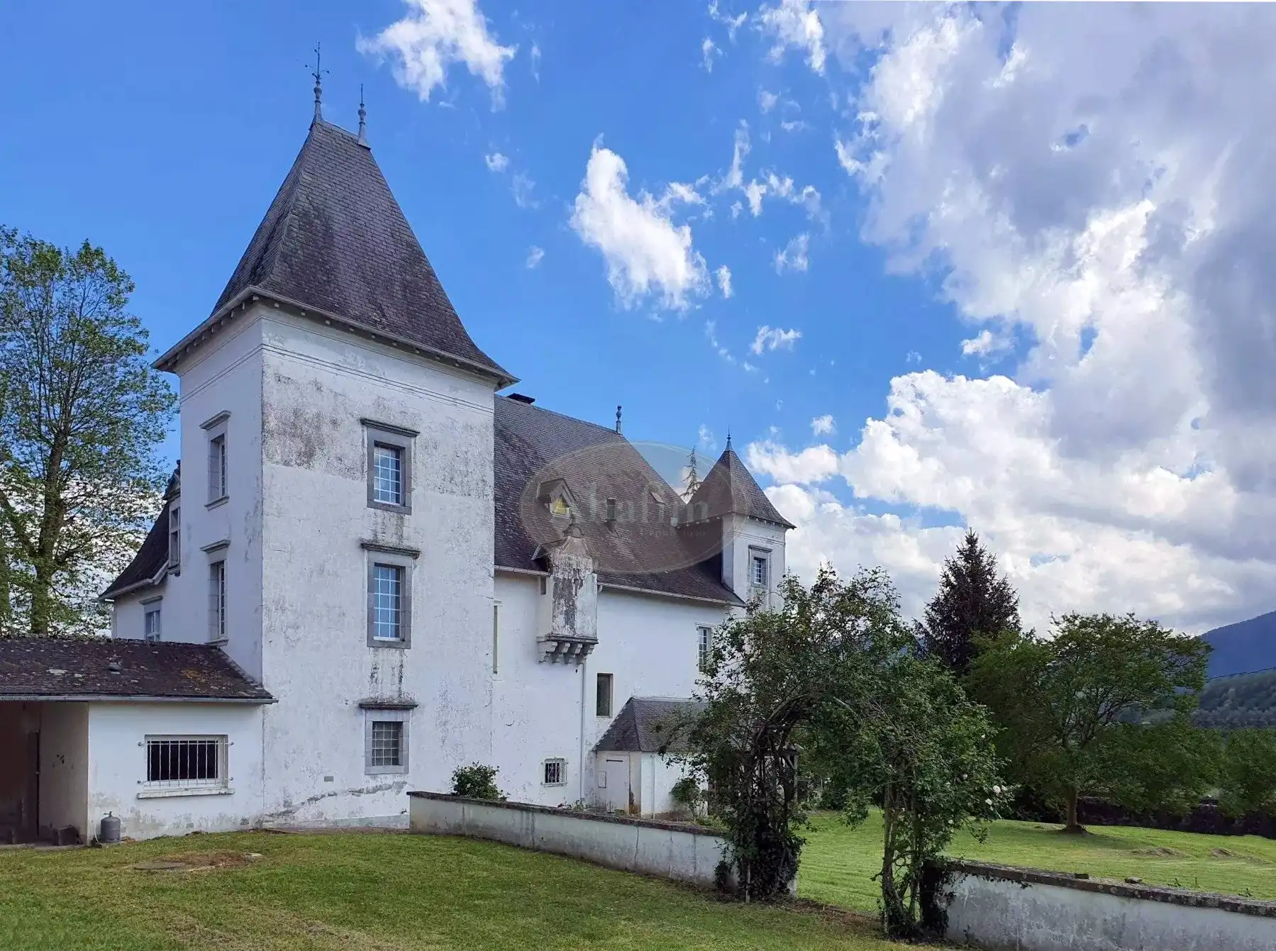 Fotos Historisches Château im Baskenland – Panoramalage mit 7,9 Hektar Land
