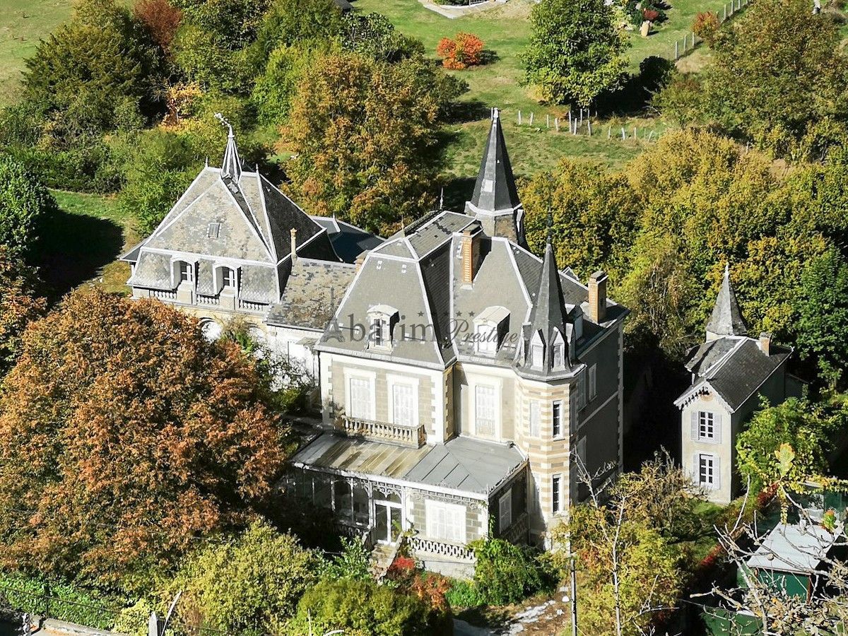 Photos Petit château du 18e siècle dans le sud de la France