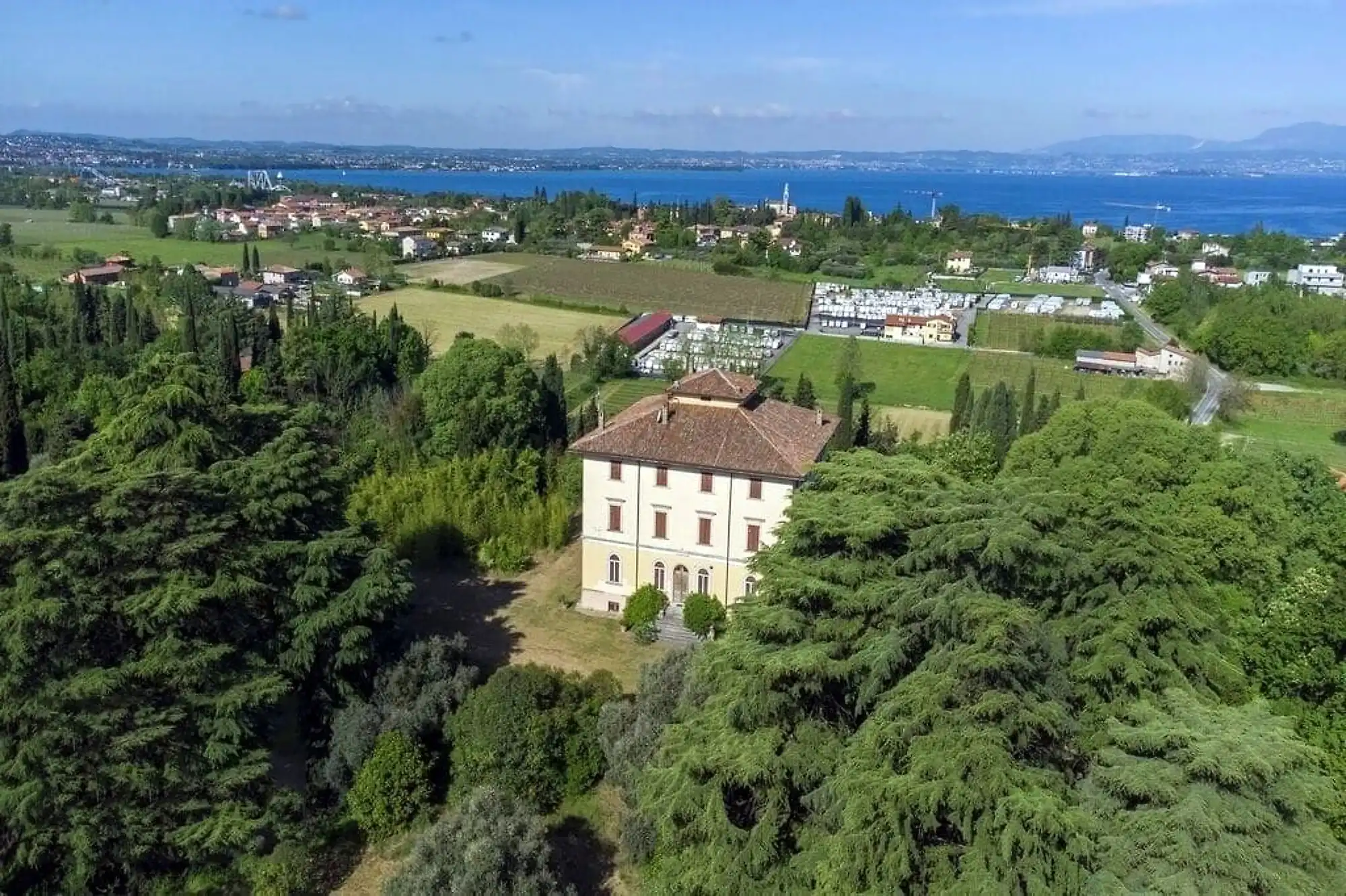 Schloss erwerben - Schlösser Italien Februar 2026