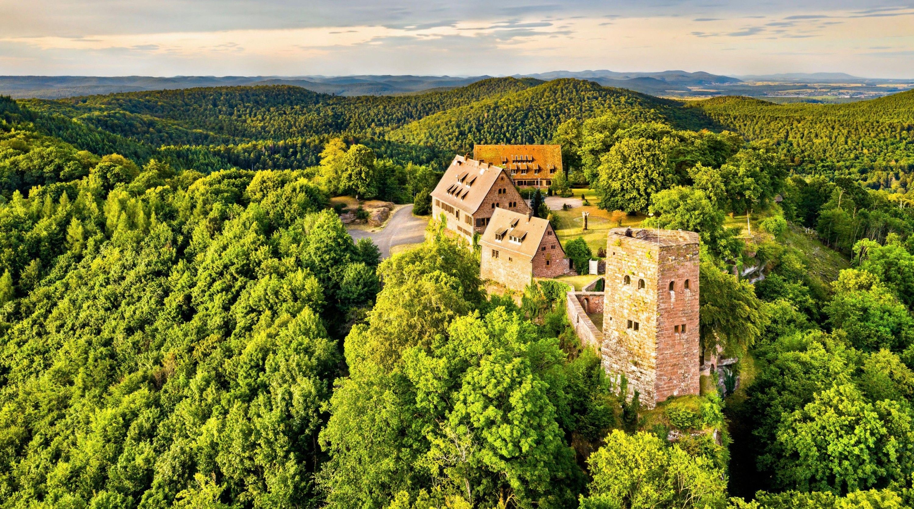 Photos Château médiéval d'altitude dans les Vosges du Nord