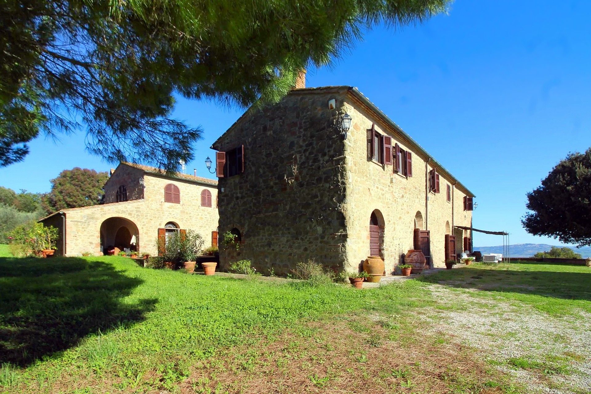 Photos Demeure toscane avec gîte, piscine et vue panoramique - 40 hectares