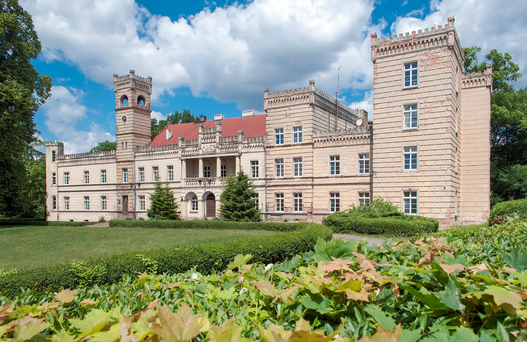 Immagini Villa di Gościeszyn - Il neogotico inglese nella Grande Polonia