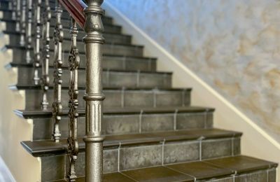 Historische Villa kaufen Radomsko, Kolejowa  2, Lodz, Treppe