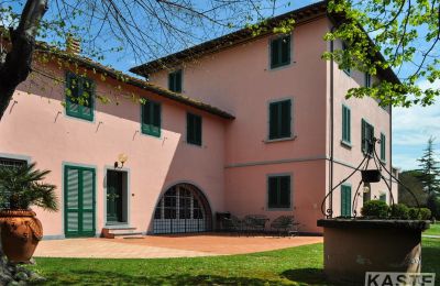 Historische Villa kaufen Pardossi, Toskana, Seitenansicht