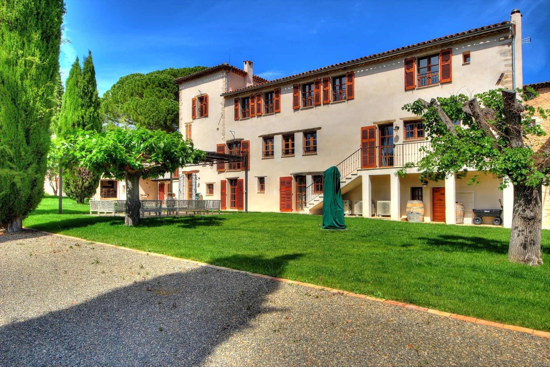 Immagini Villa storica nella regione Provenza-Alpi-Costa Azzurra