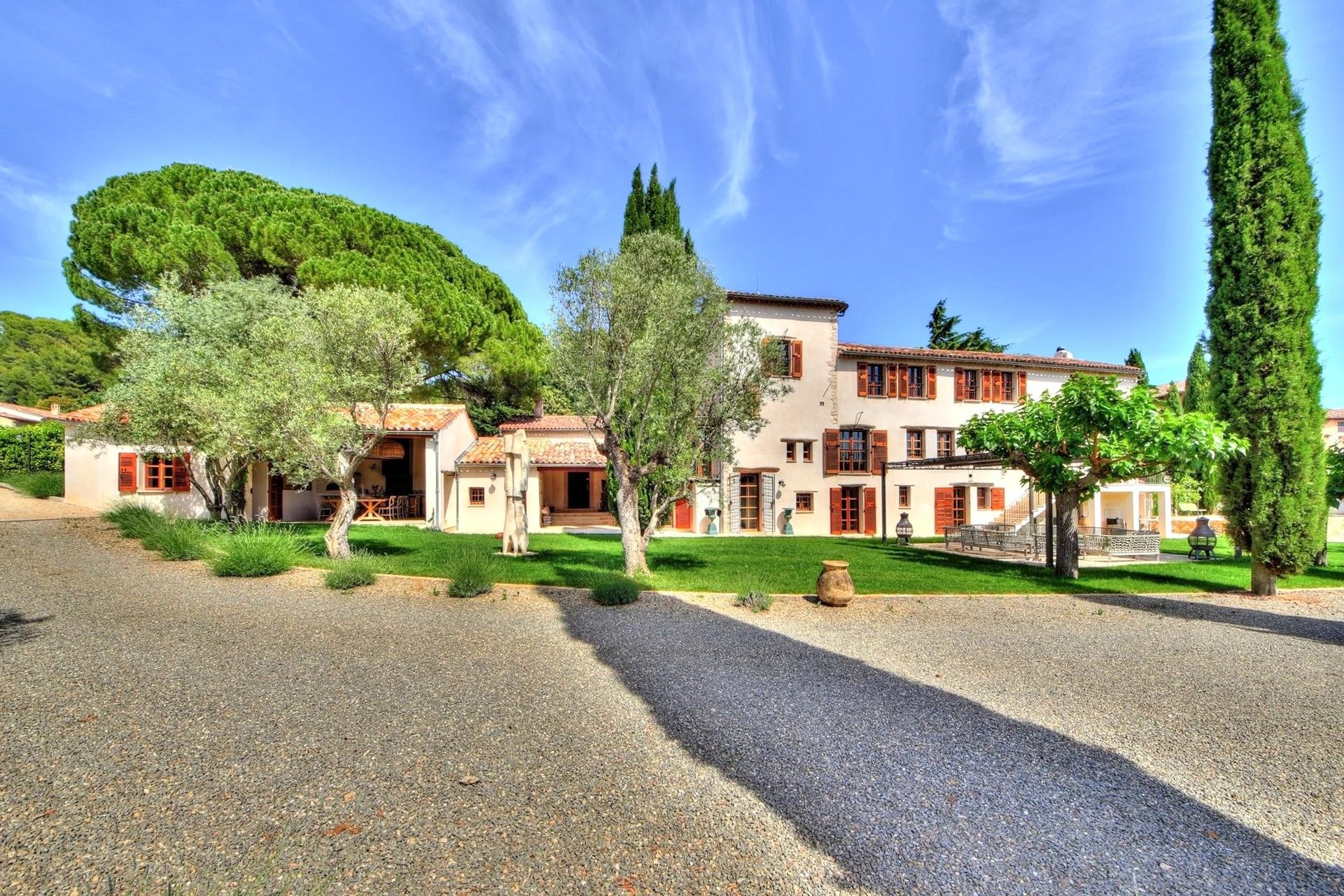 Immagini Villa storica nella regione Provenza-Alpi-Costa Azzurra