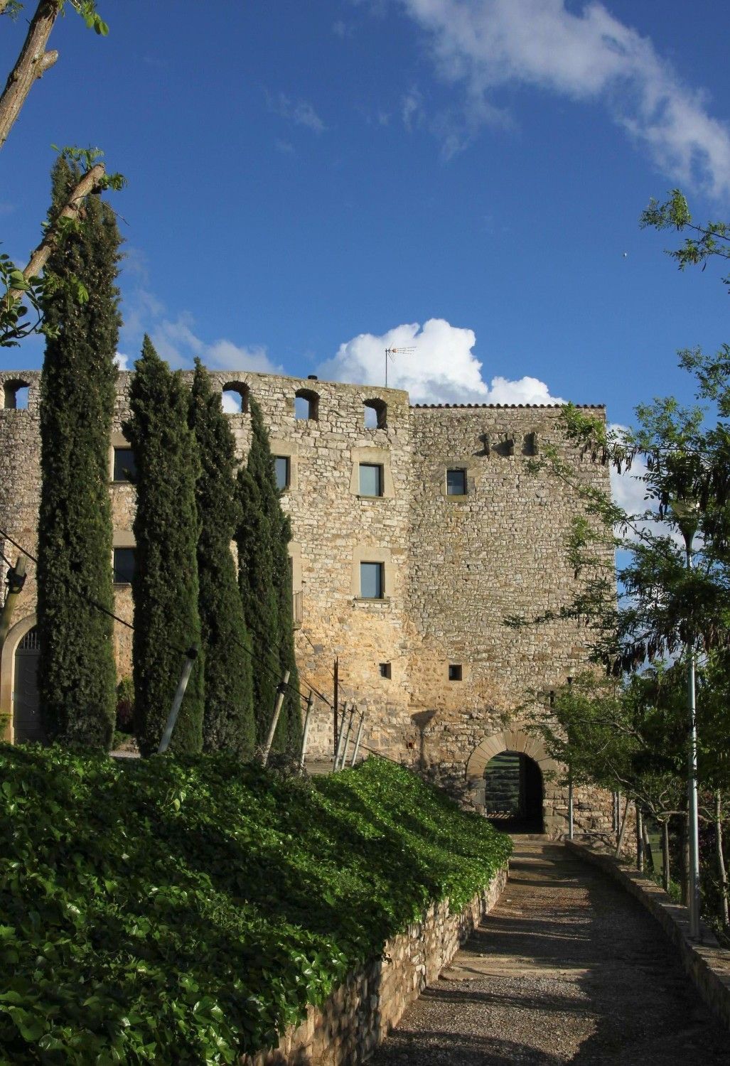 Immagini Castello medievale in Spagna, 100 km a nord di Barcellona