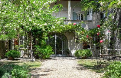 Herrenhaus/Gutshaus kaufen Uzès, Okzitanien, Vorderansicht
